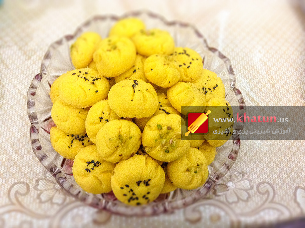 طرز تهیه شيرينی برنجی ميان پر + عکس 